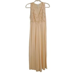 Adonna | Women's Vintage Peach Half Lace Chemise or Slip Dress (Size Medium)